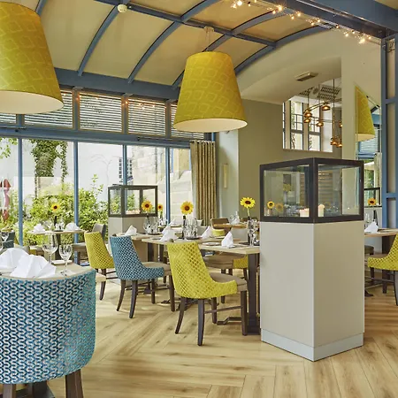 Hotel H4 Residenzschloss 4*