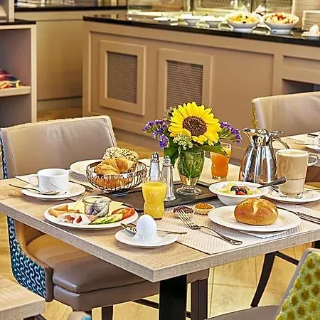 H4 Residenzschloss Hotel 4*