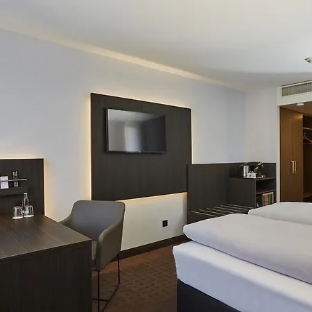 H4 Residenzschloss Hotel