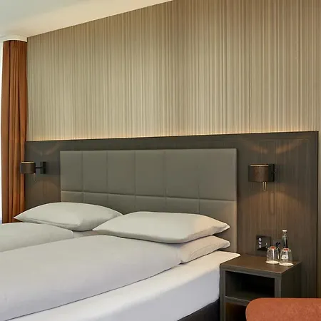 Hotel H4 Residenzschloss 4*