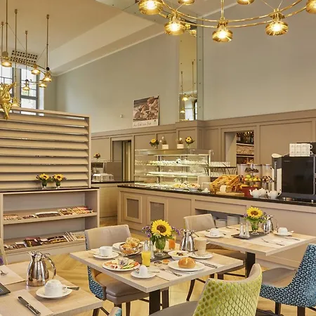 Hotel H4 Residenzschloss 4*